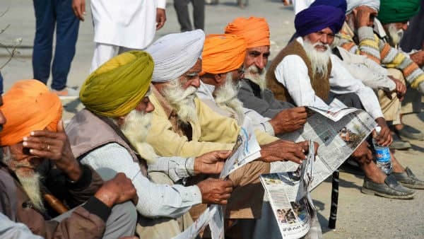 আজ আন্দোলনের বয়স হল ৩৫ দিন আজ আন্দোলনের বয়স হল ৩৫ দিন