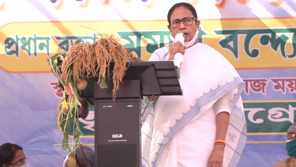 শুভেন্দুকে নিয়ে জল্পনার মধ্যে মেদিনীপুরে মমতার সভা