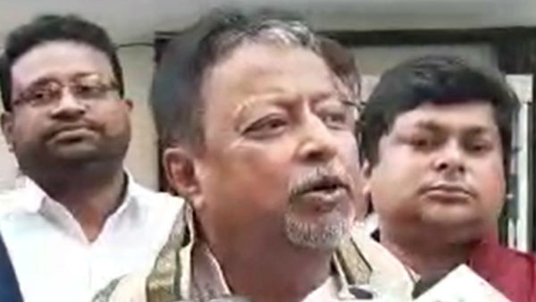 মমতার দল এখন পাড়ার ক্লাব মমতার দল এখন পাড়ার ক্লাব