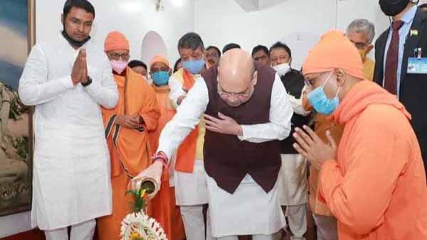 কৃষক পরিবারে মধ্যাহ্ন ভোজন কৃষক পরিবারে মধ্যাহ্ন ভোজন
