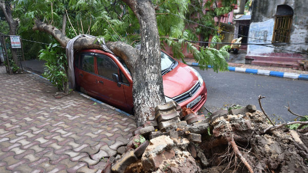 আমফান-দুর্নীতির অভিযোগ গোটা জেলাজুড়েই আমফান-দুর্নীতির অভিযোগ গোটা জেলাজুড়েই