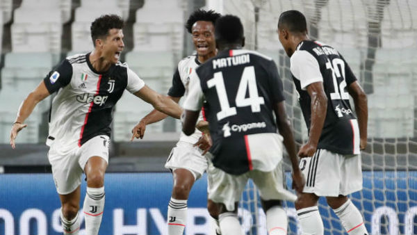 বার্সেলোনা বনাম জুভন্তাস বার্সেলোনা বনাম জুভন্তাস