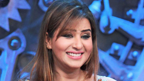শিল্পা শিন্ডে ছাড়লেন সুনীল গ্রোভারের শো