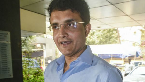 রাজভবনে এই প্রথমবার রাজ্যপালের সঙ্গে সাক্ষাৎ করলেন সৌরভ