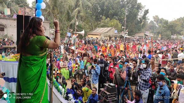 বিজেপি সাংসদদের আক্রমণ