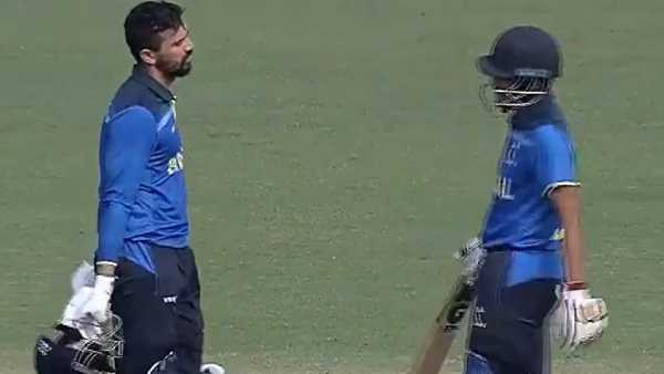 বাংলার দুর্ধর্ষ বোলিং বাংলার দুর্ধর্ষ বোলিং