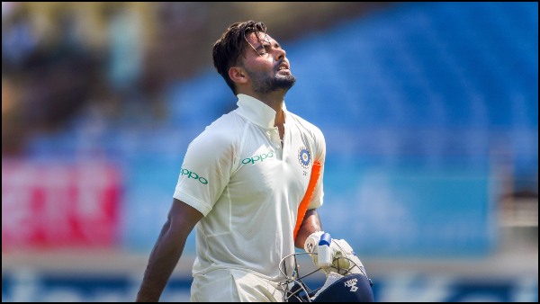 ভারতীয় ব্যাটসম্যানদের বিভ্রান্ত করার চেষ্টা