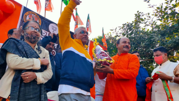 মুখ্যমন্ত্রী ড্রামা করতে ভালোবাসেন মুখ্যমন্ত্রী ড্রামা করতে ভালোবাসেন