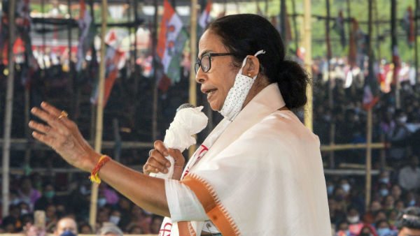 'কারো কিছুর বলার থাকলে চিঠি হাতে ধরিয়ে দেবেন' 'কারো কিছুর বলার থাকলে চিঠি হাতে ধরিয়ে দেবেন'