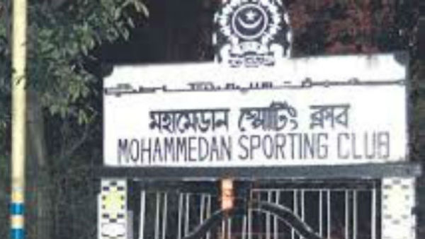 আত্মবিশ্বাসী কোচ