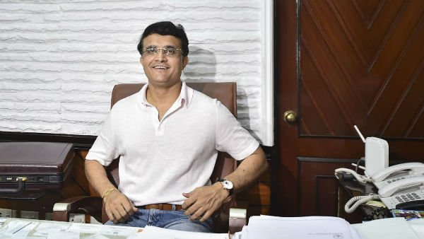 সৌরভকে খোঁচা প্রাক্তনীর সৌরভকে খোঁচা প্রাক্তনীর