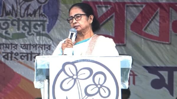 নন্দীগ্রাম থেকেই ভোটে লড়াই