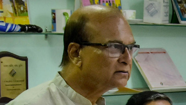  প্রদীপ ভট্টাচার্য তুললেন কংগ্রেসের ভাঙনের পর্বের কথা