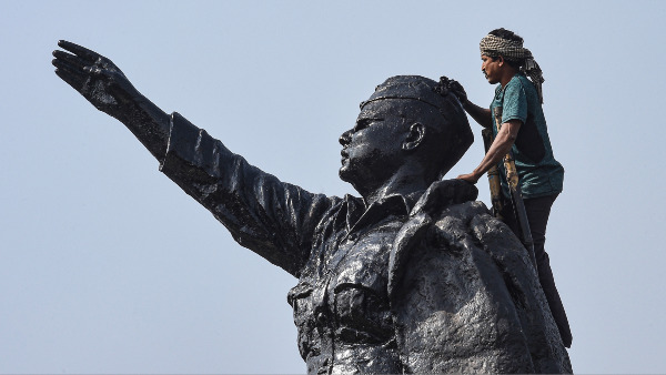 ২৩ জানুয়ারি সকাল হলেই নেতাজির গুণকীর্তন 