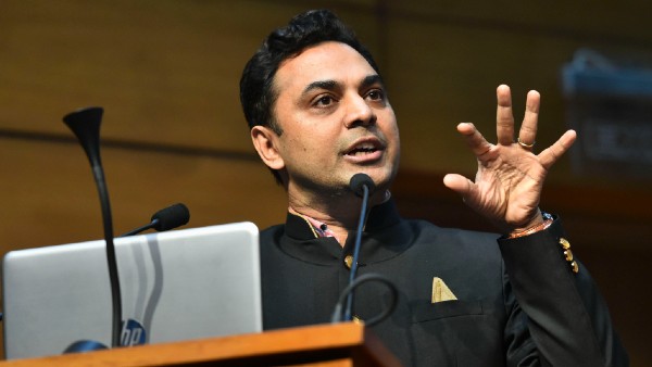 বিশেষ আর্থিক বিশেষজ্ঞ দলে কাজ করার অভিজ্ঞতা বিশেষ আর্থিক বিশেষজ্ঞ দলে কাজ করার অভিজ্ঞতা
