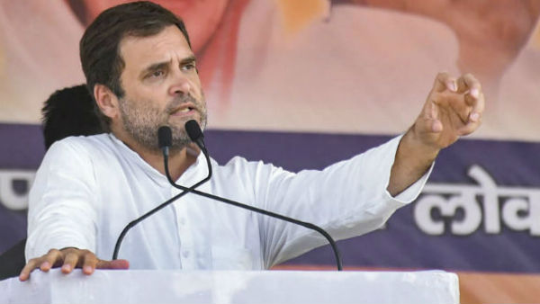  প্রতিবাদ বিক্ষোভে সামিল হন কংগ্রেসের প্রথমসারির নেতা-নেত্রীরা