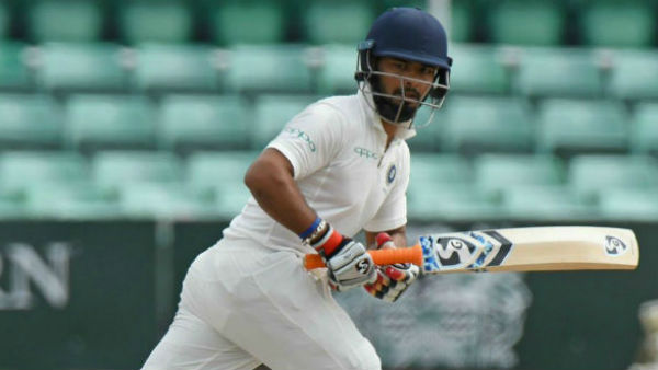 ৩ রানের জন্য দৌড়