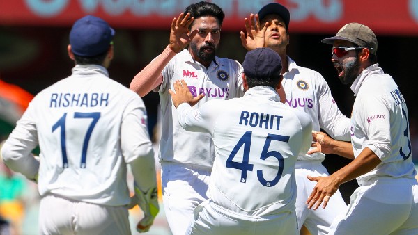 অস্ট্রেলিয়ার মাটিতে বীরত্বের পুরস্কার, ৬ ভারতীয় ক্রিকেটার বিলাসবহুল গাড়ি! অস্ট্রেলিয়ার মাটিতে বীরত্বের পুরস্কার, ৬ ভারতীয় ক্রিকেটার বিলাসবহুল গাড়ি!