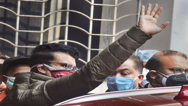 সৌরভের গেরুয়া শিবিরে যোগের জল্পনা সৌরভের গেরুয়া শিবিরে যোগের জল্পনা