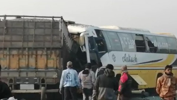 কুয়াশার কারনেই দুর্ঘটনা, প্রাথমিক অনুমান কুয়াশার কারনেই দুর্ঘটনা, প্রাথমিক অনুমান