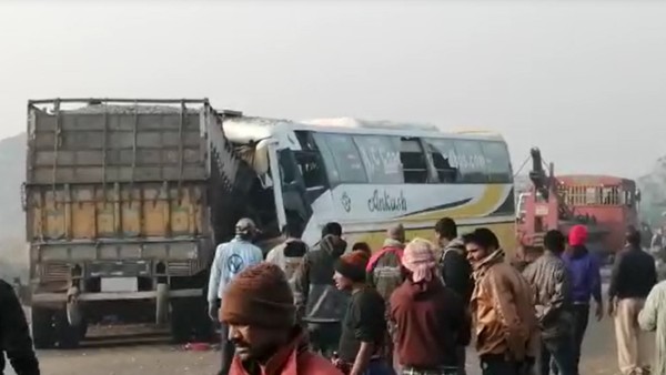 স্থানীয় সূত্রে কি জানা যাচ্ছে? স্থানীয় সূত্রে কি জানা যাচ্ছে?