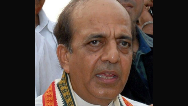 তৃণমূল কংগ্রেসের জন্মলগ্ন থেকে তিনি দলের সঙ্গে ছিলেন