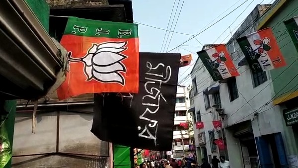 রাজীব বন্দ্যোপাধ্যায়কে কালো পতাকা প্রদর্শন ডোমজুড়ে