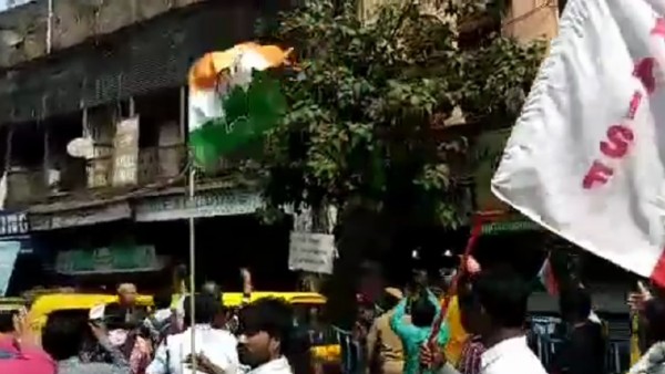 বাম-কংগ্রেসের যৌথ মিছিল বাম-কংগ্রেসের যৌথ মিছিল