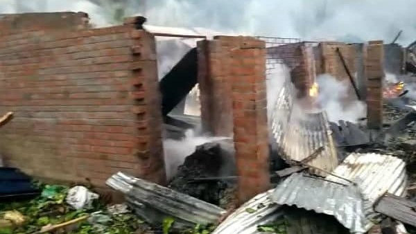 ৩ জানুয়ারি, ২০২০-তে ভয়াবহ বিস্ফোরণ ৩ জানুয়ারি, ২০২০-তে ভয়াবহ বিস্ফোরণ