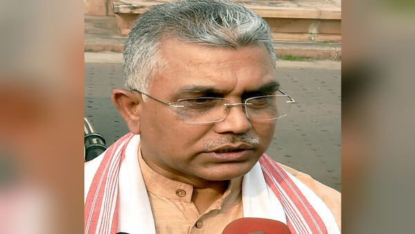 রোহিঙ্গা ও অন্য অনুপ্রবেশকারীদের আশ্রয় দিচ্ছে রাজ্য সরকার রোহিঙ্গা ও অন্য অনুপ্রবেশকারীদের আশ্রয় দিচ্ছে রাজ্য সরকার