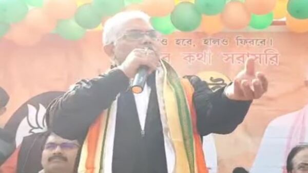 নেতারা যোগ দিতে আসছেন আর বলছেন নিরাপত্তা লাগবে নেতারা যোগ দিতে আসছেন আর বলছেন নিরাপত্তা লাগবে