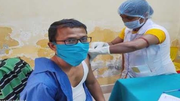 ভোটকর্মীরাও করোনা যোদ্ধা