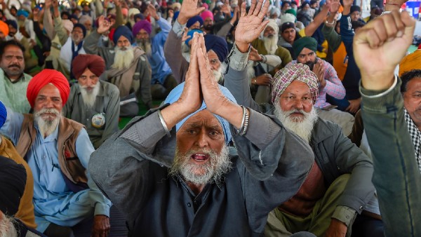 ‘টুলকিট’ নিয়ে বিতর্ক ‘টুলকিট’ নিয়ে বিতর্ক