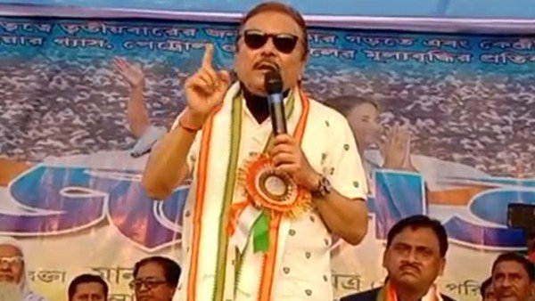 লাল ডায়েরির বদলে এবার আমি লাল কার্ড লাল ডায়েরির বদলে এবার আমি লাল কার্ড