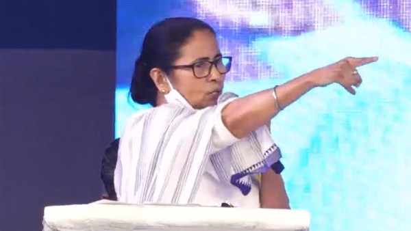  ২৪ ফেব্রুয়ারি পাল্টা সভা মমতার