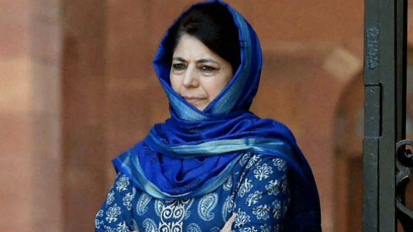  মুক্তির পরেও ফের বন্দি মেহবুবা, ওমর