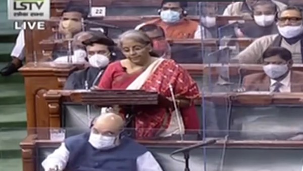  তফশিলি জাতি ও উপজাতি পড়ুয়াদের শিক্ষায় জোর