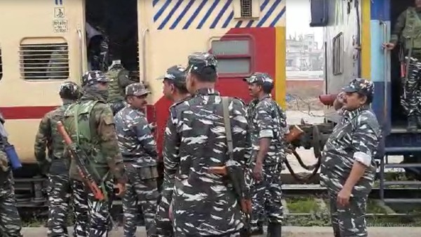 পঞ্চম দফায় ১০৭১ কোম্পানি কেন্দ্রীয় বাহিনী রাজ্যে পঞ্চম দফায় ১০৭১ কোম্পানি কেন্দ্রীয় বাহিনী রাজ্যে