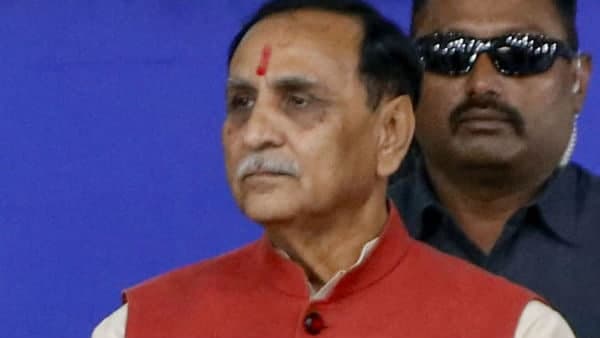 মন্ত্রিসভাতেও বড় পরিবর্তনের সম্ভাবনা মন্ত্রিসভাতেও বড় পরিবর্তনের সম্ভাবনা