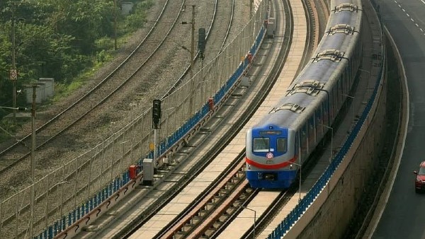 চলছে একেবারে শেষ মুহূর্তের কাজ