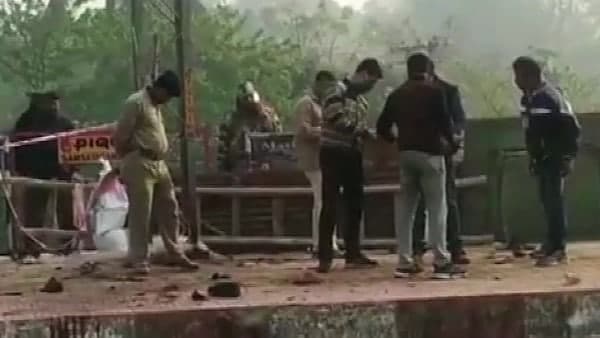 নিয়মিত টাকা চেয়ে হুমকি দেওয়া হত পিন্টুকে