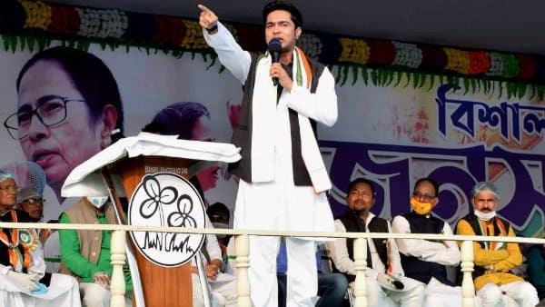 বাড়িতে সিবিআই আসার পরে প্রথম সভা বাড়িতে সিবিআই আসার পরে প্রথম সভা