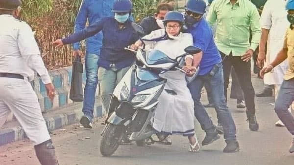 ব্যস্ততার মধ্যেও আগের রাতে মহড়া ব্যস্ততার মধ্যেও আগের রাতে মহড়া