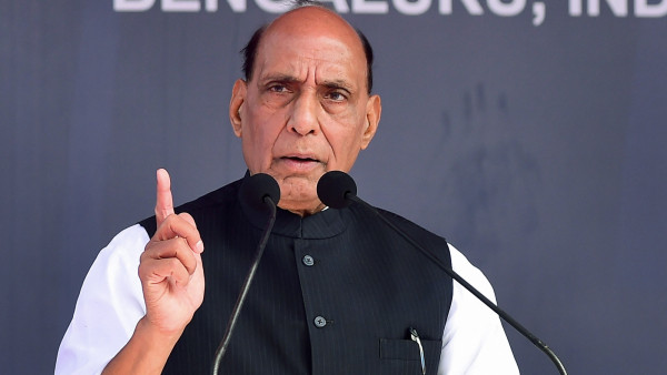 মেক ইন ইন্ডিয়ায় প্রতিরক্ষা দফতরের সবচেয়ে বড় চুক্তি মেক ইন ইন্ডিয়ায় প্রতিরক্ষা দফতরের সবচেয়ে বড় চুক্তি