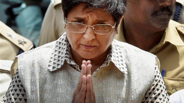 'চাপের কারণেই কেন্দ্রীয় সরকার তাঁকে সরাতে বাধ্য হয়েছে' 'চাপের কারণেই কেন্দ্রীয় সরকার তাঁকে সরাতে বাধ্য হয়েছে'