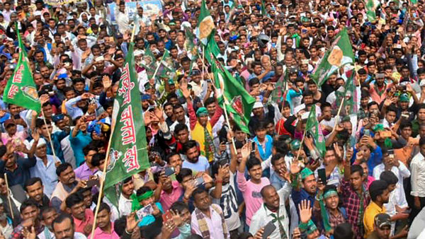আরজেডির তরফে কী বার্তা? আরজেডির তরফে কী বার্তা?