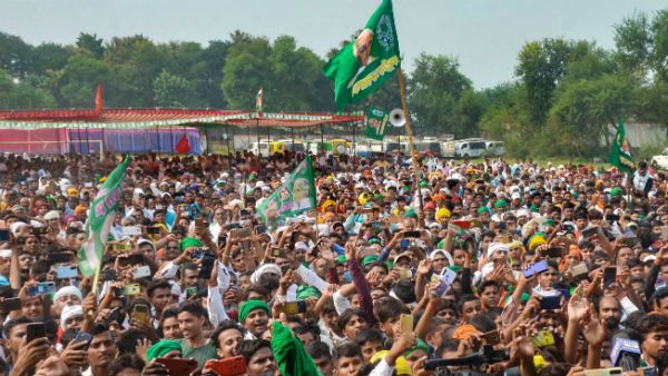 'খিচুড়ি পাকছে' 'খিচুড়ি পাকছে'
