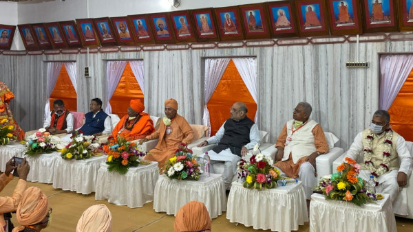 বঙ্গ সফরে এসে বাংলায় টুইট 