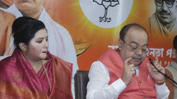 শোভন-বৈশাখীর বিরুদ্ধে দেবশ্রী