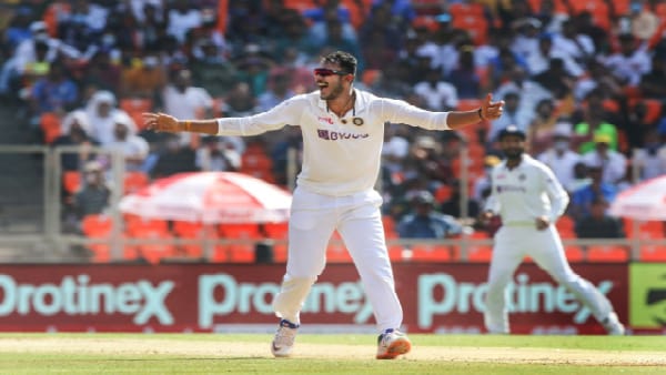 রাহুল গান্ধীর ভাষণ দিয়ে খোঁচা রাহুল গান্ধীর ভাষণ দিয়ে খোঁচা
